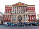 Тем временем в Мосгоризбиркоме сообщают, что число претендентов на пост мэра Москвы, выборы которого пройдут 8 сентября, выросло до 38 человек Тем временем в Мосгоризбиркоме сообщают, что число претендентов на пост мэра Москвы, выборы которого пройдут 8 сентября, выросло до 38 человек