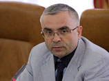 Член комитета по регламенту Виктор Пичугов полагает, этот уход не связан с принятым недавно законом о запрете сенаторам владеть зарубежными счетами Член комитета по регламенту Виктор Пичугов полагает, этот уход не связан с принятым недавно законом о запрете сенаторам владеть зарубежными счетами