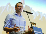 Инициатива Алексея Навального о запрете чиновникам закупать автомобили дороже 1,5 миллионов рублей почти набрала 100 тысяч подписей