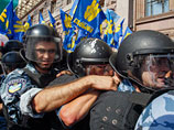 Спор о досрочных выборах в Киеве перерос в потасовку: у одного депутата сотрясение мозга