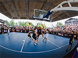 В Москве проходит турнир по уличному баскетболу Moscow Open-2013, в котором принимают участие команды из России, Литвы, Украины, Боснии и Герцеговины, Хорватии, Сербии и Испании
