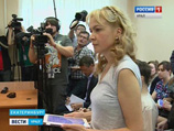 В Ленинском районном суде Екатеринбурга проходит второе заседание по делу бывшего шеф-редактора екатеринбургского информаагентства Ura.ru Аксаны Пановой В Ленинском районном суде Екатеринбурга проходит второе заседание по делу бывшего шеф-редактора екатеринбургского информаагентства Ura.ru Аксаны Пановой