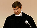 Судья Сергей Блинов в ходе чтения приговора заявил об отсутствии в деле политических мотивов, зачитав, что доводы Навального об их наличии "ничем не подтверждены" Судья Сергей Блинов в ходе чтения приговора заявил об отсутствии в деле политических мотивов, зачитав, что доводы Навального об их наличии "ничем не подтверждены"