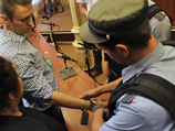Приговор Алексею Навальному, получившему пять лет тюрьмы по обвинению в растрате в рамках дела КОГУП "Кировлес", вызвал возмущение его сторонников