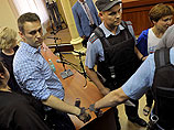 Приговор Алексею Навальному - 5 лет колонии стоил российскому фондовому рынку дорого - за один час 18 июля он обвалился на 2%