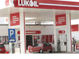 "Лукойл Сербия" является вторым поставщиком нефтепродуктов в стране и располагает сбытовой сетью, в составе которой находится более 180 АЗС
