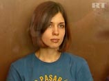 Толоконникову временно перевели в мужскую колонию, а Алехина написала, что думает о госсистеме Толоконникову временно перевели в мужскую колонию, а Алехина написала, что думает о госсистеме