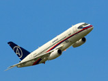 Российский авиалайнер Sukhoi SuperJet-100 совершил жесткую посадку в воздушной гавани исландской столицы Рейкявика Кефлавике Российский авиалайнер Sukhoi SuperJet-100 совершил жесткую посадку в воздушной гавани исландской столицы Рейкявика Кефлавике