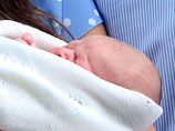 Новорожденного британского принца представили общественности (ФОТО)