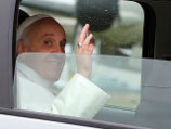 Папа Франциск в Бразилии вновь отступил от протокола. В Ватикане говорят о "тихой революции"