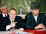 Владимир Путин и Ахмад Кадыров, 6 июля 2000 года Владимир Путин и Ахмад Кадыров, 6 июля 2000 года