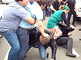 Инцидент произошел в субботу днем, когда полицейские пытались задержать предполагаемого насильника на Матвеевском рынке в Западном административном округе Москвы