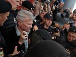 Рутина 31 числа: полицейские не дали Лимонову даже дойти до Триумфальной площади Рутина 31 числа: полицейские не дали Лимонову даже дойти до Триумфальной площади