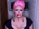 Немецкий трансвестит поведал миру о гомофобии в России, зашив себе рот (ВИДЕО)