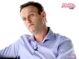 Навальный просит Собянина объяснить, зачем срывают баннеры