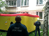 "Газового террориста" скрутили спасатели. Его доставили сначала в отдел полиции, оттуда - в психбольницу "Газового террориста" скрутили спасатели. Его доставили сначала в отдел полиции, оттуда - в психбольницу