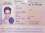 Эдвард Сноуден, как минимум на год обосновавшийся в России, ранее опубликовал секретные данные о прослушке спецслужбами США телефонов людей по всему миру, из-за чего и покинул свою страну