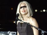 Lady Gaga напала в Twitter на российские власти и обещала бороться за российских геев Lady Gaga напала в Twitter на российские власти и обещала бороться за российских геев