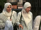 Власти Франции готовятся рассмотреть законопроект, запрещающий ношение хиджабов в университетах и других высших учебных заведениях