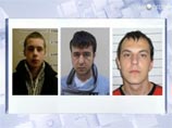 В Москве сбежали трое рецидивистов, пока конвоиры ремонтировали автозак В Москве сбежали трое рецидивистов, пока конвоиры ремонтировали автозак