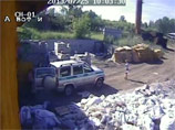 В Новосибирске уволили трех судебных приставов, которые ограбили склад на служебной машине (ВИДЕО) В Новосибирске уволили трех судебных приставов, которые ограбили склад на служебной машине (ВИДЕО)