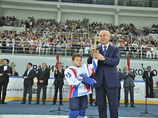 Губернатор Меркушкин объявил о возвращении в КХЛ тольяттинской "Лады" Губернатор Меркушкин объявил о возвращении в КХЛ тольяттинской "Лады"