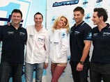 Модель Памела Андерсон возглавила гоночную команду Racealliance Модель Памела Андерсон возглавила гоночную команду Racealliance