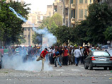 В центре Каира вспыхнули столкновения между сторонниками свергнутого президента Мухаммеда Мурси и его противниками