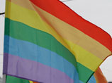 Комментировать необычную для себя тему Елене Исинбаевой пришлось после того, как две шведские легкоатлетки выразили поддержку сексуальным меньшинствам, перед выходом на соревнования раскрасив ногти в "радужный флаг", являющийся символом ЛГБТ-сообщества