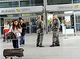 В аэропорту Бен-Гурион был задержан Полонский при попытке покинуть Израиль. Попытка была пресечена. Он был задержан полицией    
