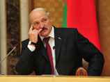 Общая обеспокоенность людей выразилась в видеозаписи, на которой мужчина в маске свиньи обращается к Александру Лукашенко