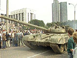 В годовщину путча россияне дали оценку событиям августа 1991-го: не правы ни те, ни другие В годовщину путча россияне дали оценку событиям августа 1991-го: не правы ни те, ни другие