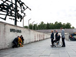 Ангела Меркель первой из канцлеров Германии посетила мемориал на месте нацистского концлагеря в Дахау