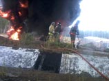 Сильный пожар в Приангарье: на перерабатывающем комбинате вспыхнул резервуар с сырой нефтью