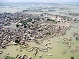 В Пакистане не менее 139 человек погибли и более 800 получили ранения вследствие наводнений вызванных проливными дождями. Всего от стихии пострадали более 930 тысяч жителей, разрушено более 13 тысяч домов