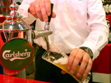 Carlsberg снижает прогнозы: россияне стали покупать меньше пива Carlsberg снижает прогнозы: россияне стали покупать меньше пива