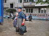 Паводок на Дальнем Востоке: в Хабаровске затопило набережную, эвакуируют жителей многоэтажек, две ГЭС перешли в режим ЧС Паводок на Дальнем Востоке: в Хабаровске затопило набережную, эвакуируют жителей многоэтажек, две ГЭС перешли в режим ЧС