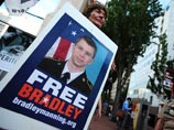 Приговоренный информатор WikiLeaks Мэннинг просит считать его женщиной по имени Челси Приговоренный информатор WikiLeaks Мэннинг просит считать его женщиной по имени Челси
