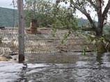 Катастрофическая ситуация на Дальнем Востоке: вода заливает дороги и подошла к жилым кварталам (ВИДЕО) Катастрофическая ситуация на Дальнем Востоке: вода заливает дороги и подошла к жилым кварталам (ВИДЕО)