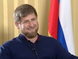 Рамзан Кадыров заверил, что в Чечне девушек платки надевать не заставляют