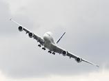 Самый большой в мире пассажирский самолет - Airbus А380 - прибыл в подмосковный Жуковский для участия в авиасалоне МАКС-2013