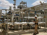 Нефть дорожает из-за Сирии и улучшения позиций евро Нефть дорожает из-за Сирии и улучшения позиций евро