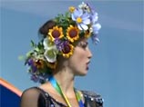 Украинская гимнастка Анна Ризатдинова выиграла упражнения с обручем на стартовавшем в Киеве 32-м Чемпионате мира по художественной гимнастике. Однако организаторы турнира оказались не готовы к победе хозяйки