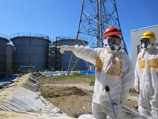 Крайне высокий уровень радиации зафиксирован по меньшей мере на четырех участках вблизи цистерн для хранения воды на территории японской аварийной АЭС "Фукусима-1"