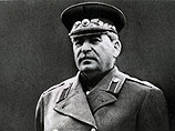 В грузинском Телави открыли памятник Сталину - с венками и чтением стихов В грузинском Телави открыли памятник Сталину - с венками и чтением стихов