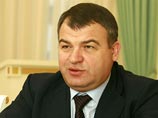 Тем самым зять Сердюкова фактически закрыл "дорожно-озеленительное дело", в рамках которого бывший министр допрашивался в качестве свидетеля, но мог бы перейти и в категорию обвиняемых