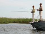 Зять Сердюкова спас его от уголовного эпизода с VIP-дачей, где рыбачили Путин и Медведев Зять Сердюкова спас его от уголовного эпизода с VIP-дачей, где рыбачили Путин и Медведев