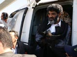 Абдулла Сенусси находится в тюрьме по обвинениям в преступлениях, совершенных в годы правления Каддафи. Его выдачи также требует Международный уголовный суд (МУС) в Гааге, который обвиняет его в преступлениях против человечности