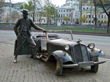 Блоггеры подозревают, что агитки на памятниках Владимиру Высоцкому, Юрию Никулину, Евгению Леонову и Александру Пушкину налепили активисты, называющие себя "Братья Навального" Блоггеры подозревают, что агитки на памятниках Владимиру Высоцкому, Юрию Никулину, Евгению Леонову и Александру Пушкину налепили активисты, называющие себя "Братья Навального"