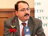 В свою очередь посол Сирии в Москве Рияд Хаддад на слушаниях в Общественной палате РФ предупредил, что в случае военной агрессии против его страны возрастет террористическая угроза для России